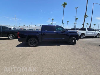 2023 Toyota Tundra Platinum Crew Cab Short Bed - miniatura 4