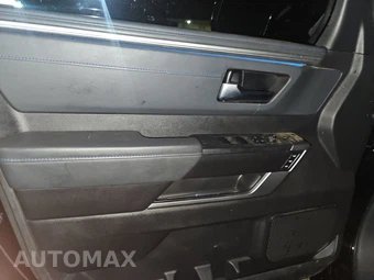 2023 Toyota Tundra Platinum Crew Cab Short Bed - miniatura 9