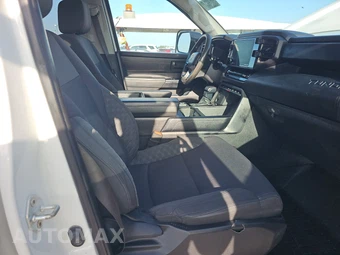2023 Toyota Tundra SR Crew Cab Short Bed - miniatura 8