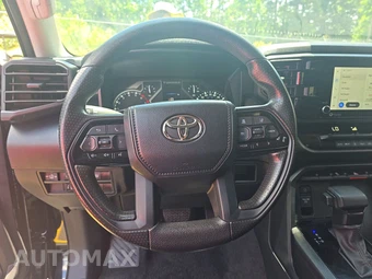 2023 Toyota Tundra SR Crew Cab Short Bed - miniatura 10