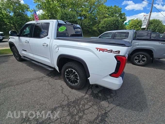 2023 Toyota Tundra SR Crew Cab Short Bed - miniatura 2