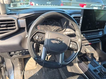 2023 Toyota Tundra SR5 Crew Cab Short Bed - miniatura 10