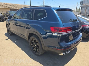 2023 Volkswagen Atlas 2.0T SE w/Technology - miniatura 6