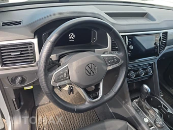 2023 Volkswagen Atlas Cross Sport 3.6L V6 SEL Premium R-Line - miniatura 10