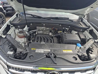 2023 Volkswagen Atlas Cross Sport 3.6L V6 SEL Premium R-Line - miniatura 15