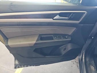 2023 Volkswagen Atlas V6 SE w/Technology - miniatura 9