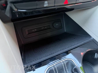 2023 Volkswagen Atlas V6 SE w/Technology - miniatura 17