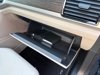 2023 Volkswagen Atlas V6 SE w/Technology - miniatura 30