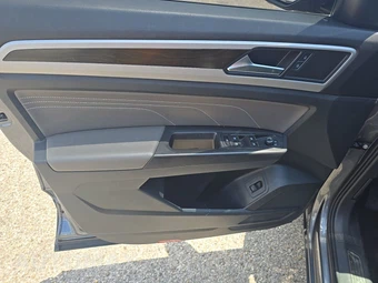 2023 Volkswagen Atlas V6 SE w/Technology - miniatura 9