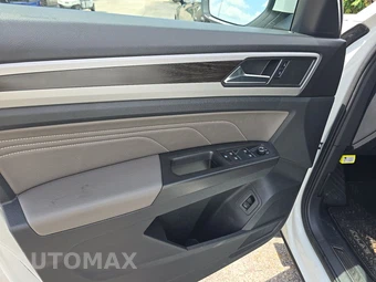 2023 Volkswagen Atlas V6 SE w/Technology - miniatura 9