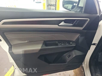 2023 Volkswagen Atlas V6 SE w/Technology - miniatura 9