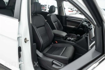2023 Volkswagen Atlas V6 SE w/Technology - miniatura 10
