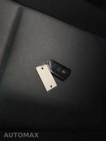 2023 Volkswagen ID.4 Pro S – miniatura 8