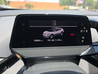 2023 Volkswagen ID.4 Pro S Plus w/LG Battery – miniatura 9