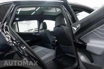 2023 Volkswagen ID.4 Pro S w/LG Battery - miniatura 12