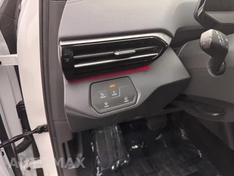2023 Volkswagen ID.4 S - miniatura 18