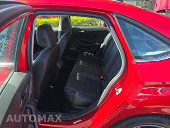 2023 Volkswagen Jetta SE - miniatura 13