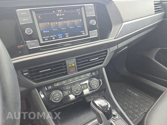 2023 Volkswagen Jetta SE – miniatura 11