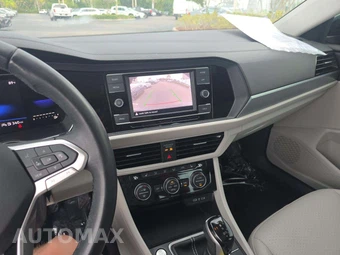 2023 Volkswagen Jetta SE – miniatura 10