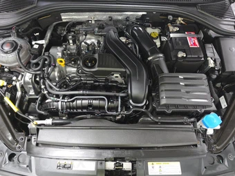 2023 Volkswagen Jetta SE - miniatura 15