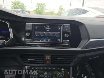 2023 Volkswagen Jetta SE - miniatura 10