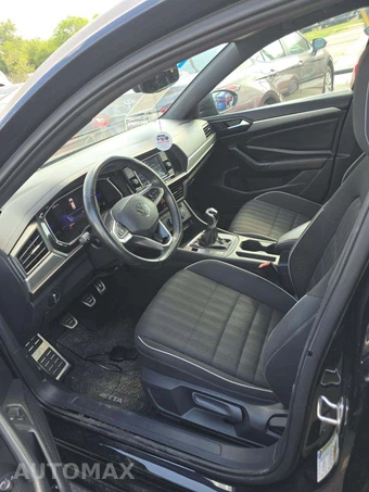 2023 Volkswagen Jetta Sport - miniatura 6