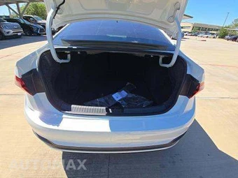 2023 Volkswagen Jetta Sport - miniatura 15