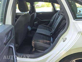 2023 Volkswagen Jetta Sport - miniatura 10