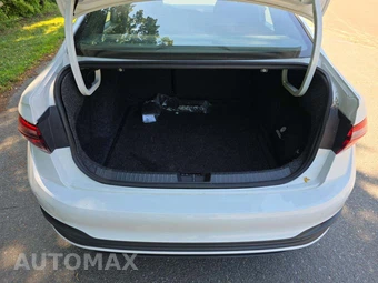 2023 Volkswagen Jetta Sport - miniatura 11