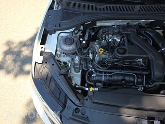 2023 Volkswagen Jetta Sport - miniatura 22