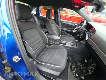 2023 Volkswagen Jetta Sport - miniatura 18