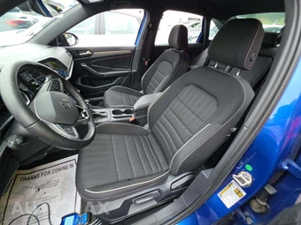 2023 Volkswagen Jetta Sport - miniatura 6