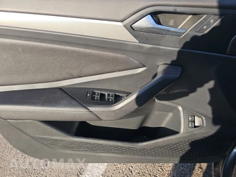 2023 Volkswagen Jetta Sport - miniatura 9