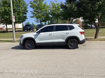 2023 Volkswagen Taos S - miniatura 8