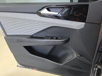 2023 Volkswagen Taos S - miniatura 9