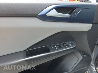 2023 Volkswagen Taos SE – miniatura 9