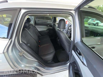 2023 Volkswagen Taos SE - miniatura 13