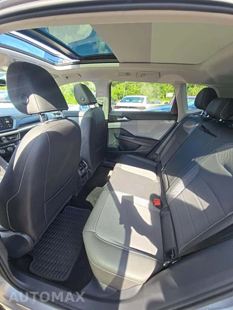 2023 Volkswagen Taos SE – miniatura 13