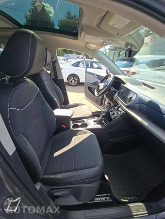 2023 Volkswagen Taos SE – miniatura 18