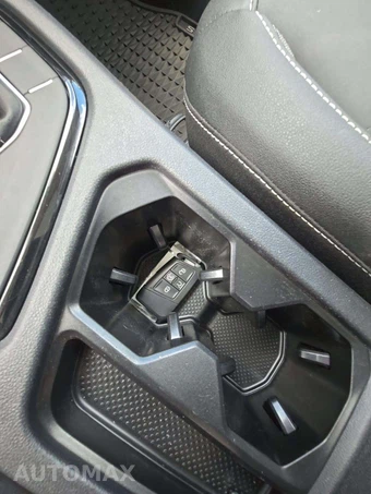 2023 Volkswagen Taos SE – miniatura 8
