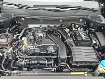 2023 Volkswagen Taos SE - miniatura 15
