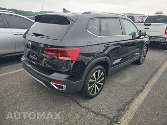 2023 Volkswagen Taos SE - miniatura 4