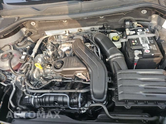2023 Volkswagen Taos SE - miniatura 15