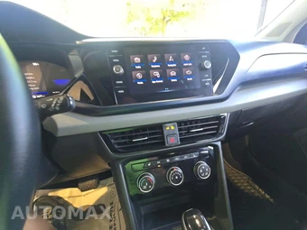 2023 Volkswagen Taos SE - miniatura 10