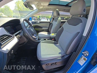 2023 Volkswagen Taos SE - miniatura 3