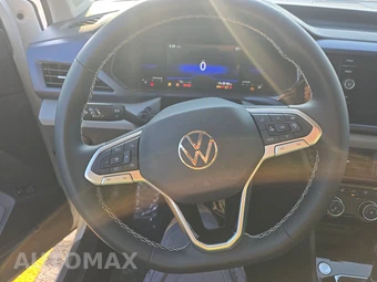2023 Volkswagen Taos SE - miniatura 10
