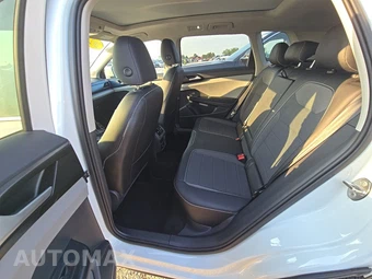 2023 Volkswagen Taos SE - miniatura 13