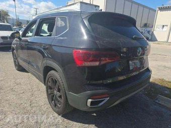 2023 Volkswagen Taos SE - miniatura 2