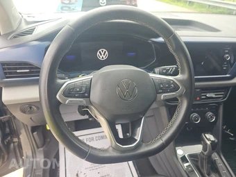 2023 Volkswagen Taos SE - miniatura 10