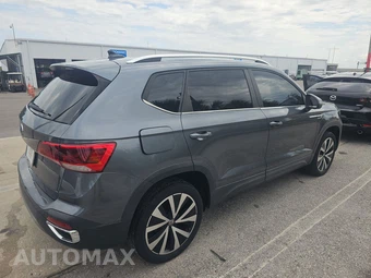 2023 Volkswagen Taos SE - miniatura 4